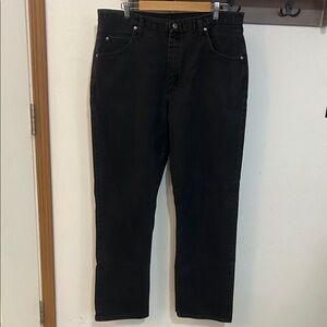 Wrangler Men's black Jeans relaxed fit size 38x32